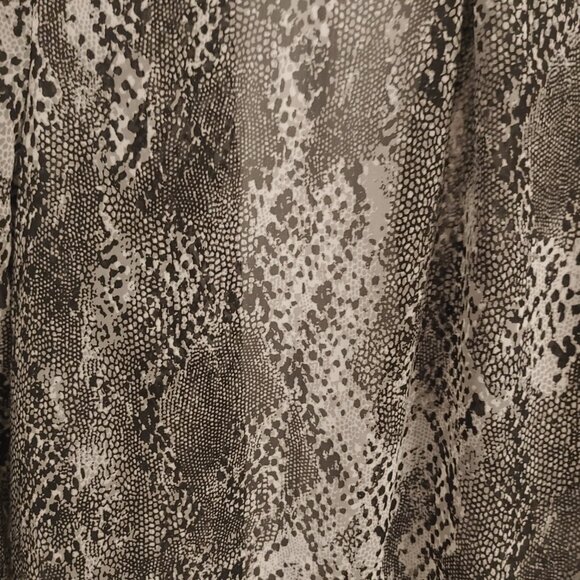 Sheer Snake Blouse - Picture 4 of 5